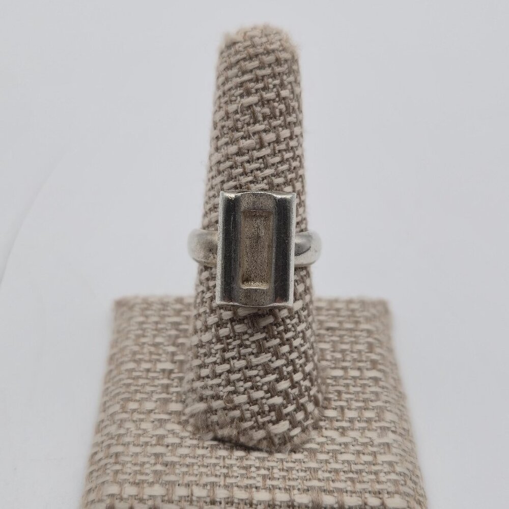 Size 7.75 Sterling Silver Solid Rectangle Shape R… - image 1